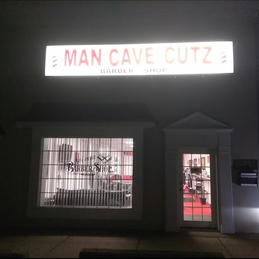 Barber Shop «Man Cave Cutz Barbershop», reviews and photos, 18230 E 9 Mile Rd, Eastpointe, MI 48021, USA