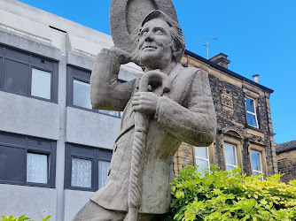 Ernie Wise Statue