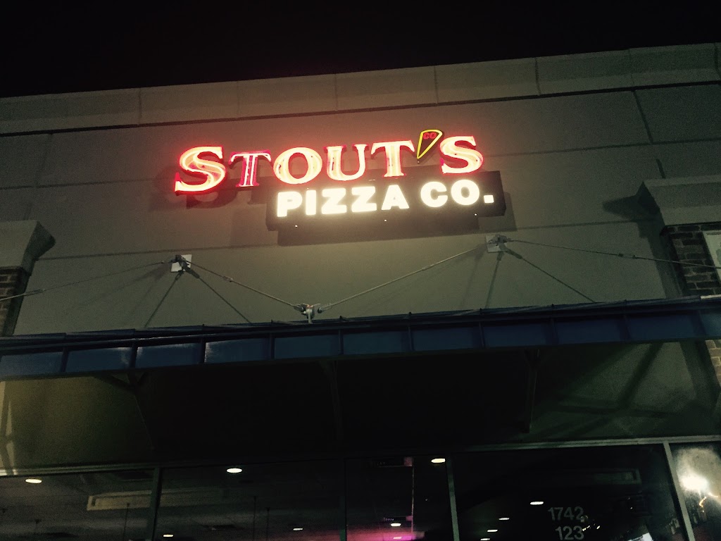 Stout's Pizza Co. 78232