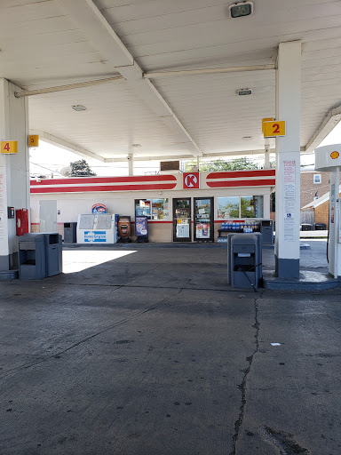 Gas Station «Shell», reviews and photos, 5500 S Pulaski Rd, Chicago, IL 60629, USA