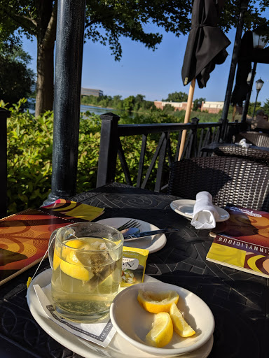 Restaurant «The Cheesecake Factory», reviews and photos, 930 N Milwaukee Ave, Lincolnshire, IL 60069, USA