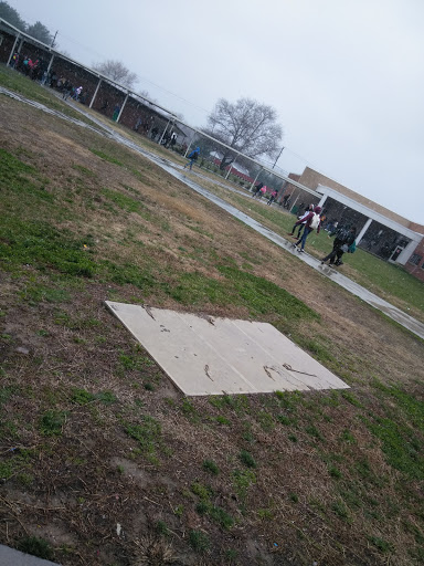 Movie Theater «Bow Tie Cinemas Movieland at Boulevard Square», reviews and photos, 1301 N Boulevard, Richmond, VA 23230, USA