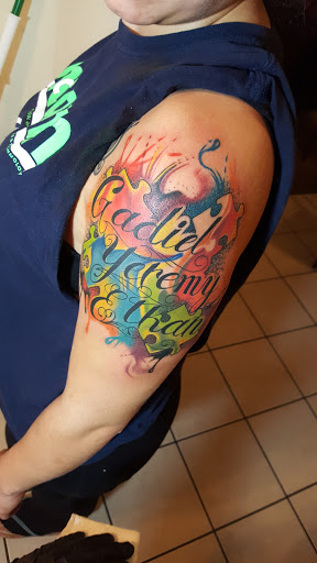 Tattoo Shop «Beautiful Sin Tattoos», reviews and photos, 245 N Queen St, Lancaster, PA 17603, USA