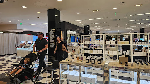 Apple South Coast Plaza image