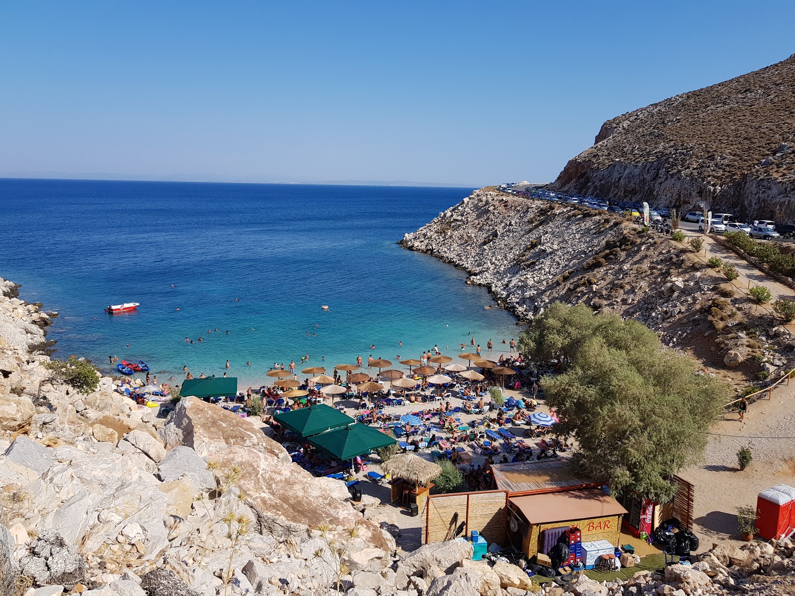 Glaroi Beach'in fotoğrafı çok temiz temizlik seviyesi ile