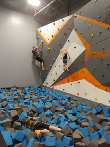 Shopping Mall «West Ridge Mall», reviews and photos, 1801 SW Wanamaker Rd, Topeka, KS 66604, USA