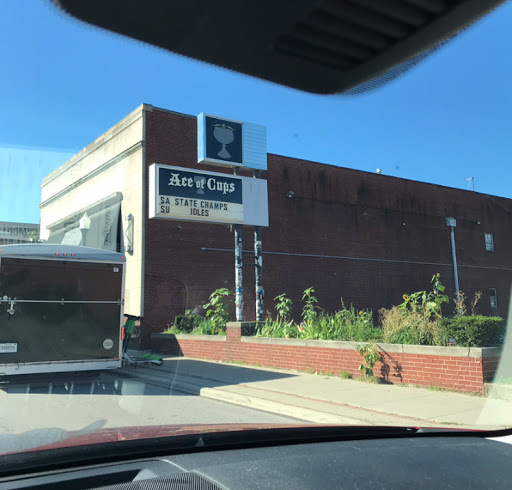 Bar «Ace of Cups», reviews and photos, 2619 N High St, Columbus, OH 43202, USA