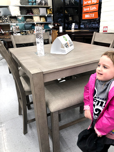 Discount Store «Big Lots», reviews and photos, 13241 Whittier Blvd, Whittier, CA 90602, USA