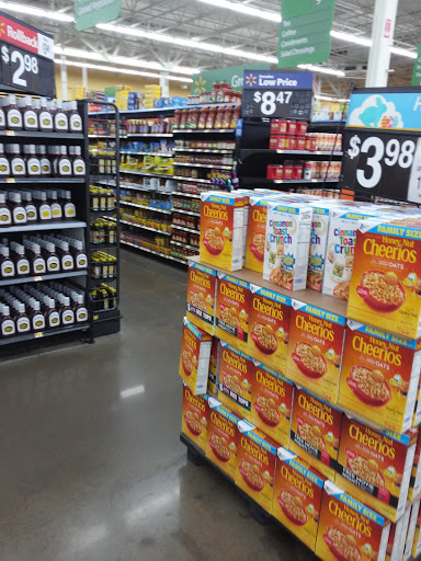 Department Store «Walmart Supercenter», reviews and photos, 8331 S Stewart Ave, Chicago, IL 60620, USA