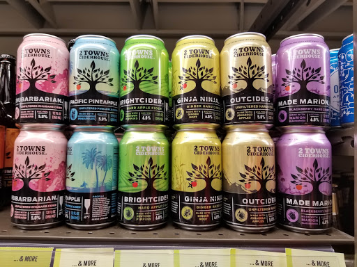 Wine Store «Total Wine & More», reviews and photos, 7925 N Blackstone Ave, Fresno, CA 93720, USA