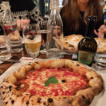 Photo n°1 de l'avis de Lile. fait le 25/12/2022 à 17:04 sur le  Napples - Antica Pizzeria e Friggitoria Partenopea à Turin