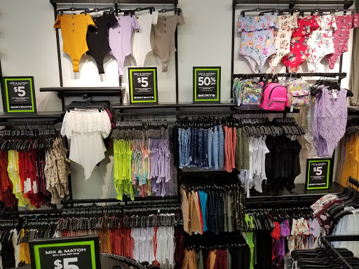 Clothing Store «rue21», reviews and photos, 3404 Fairlane Dr, Allen Park, MI 48101, USA