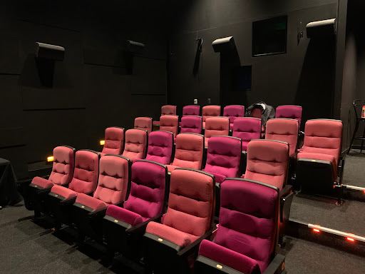 Movie Theater «Dundee Theatre», reviews and photos, 4952 Dodge St, Omaha, NE 68132, USA