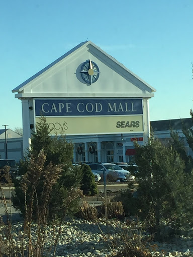 Shopping Mall «Cape Cod Mall», reviews and photos, 769 Iyannough Rd, Hyannis, MA 02601, USA