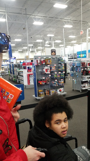 Electronics Store «Best Buy», reviews and photos, 32320 John R Rd, Madison Heights, MI 48071, USA