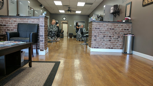Barber Shop «The Barber Place», reviews and photos, 1242 N Eola Rd, Aurora, IL 60502, USA
