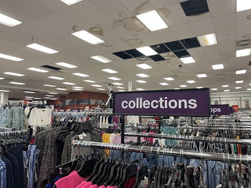 Clothing Store «K&G Fashion Superstore», reviews and photos, 908 Morse Rd, Columbus, OH 43229, USA