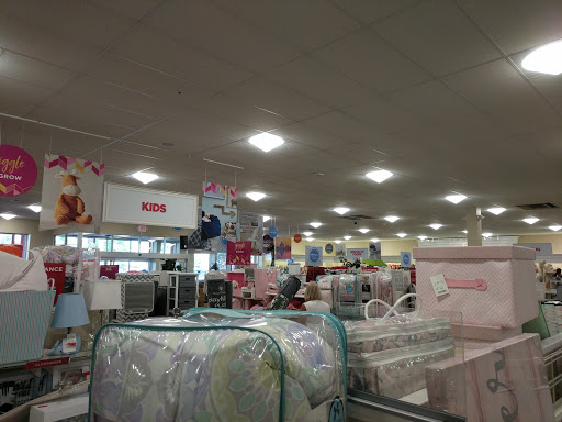 Home Goods Store «HomeGoods», reviews and photos, 20111 US-19, Cranberry Twp, PA 16066, USA