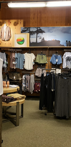 Camping Store «REI», reviews and photos, 3509 Carlin Springs Rd, Falls Church, VA 22041, USA