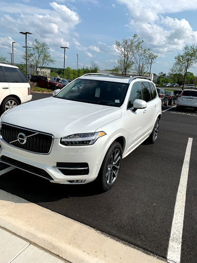 Car Dealer «North Point Volvo», reviews and photos, 1570 Mansell Rd, Alpharetta, GA 30009, USA