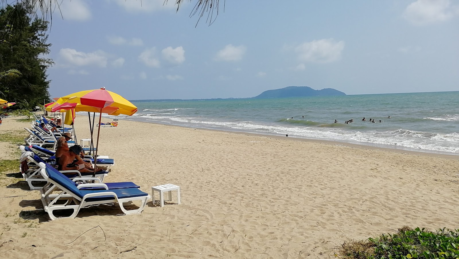 Foto van Suan Luang Beach deels hotelgebied