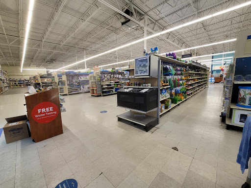 Pet Supply Store «PetSmart», reviews and photos, 475 Bank St, Waterbury, CT 06708, USA