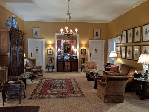 Funeral Home «Bradshaw-Carter Memorial & Funeral Services», reviews and photos, 1734 W Alabama St, Houston, TX 77098, USA