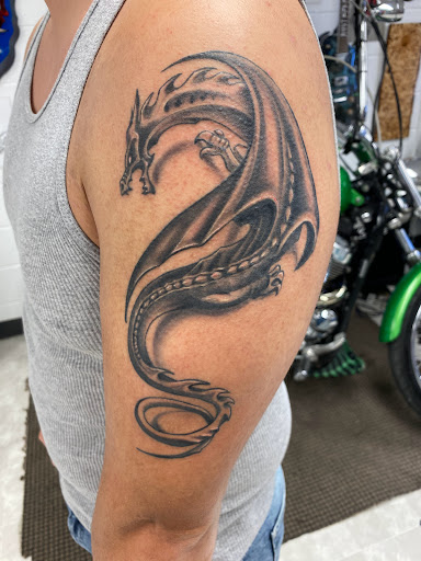 Explore old school tattoo ideas, creative tattoo ideas in Orland, available at K1LL3R ARTW0RK