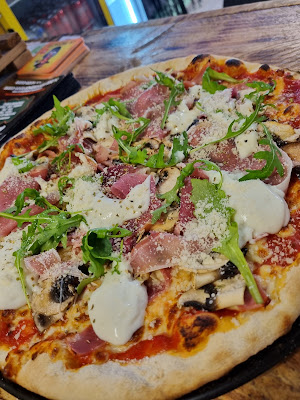 Yollo Pizza à Guise