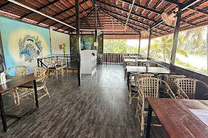 Villagers crown restaurant in karwar image
