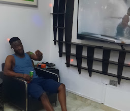 Ed's Luxe Apartments photo