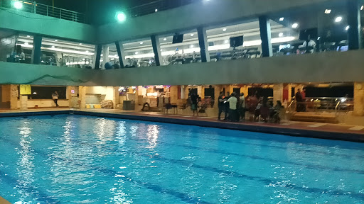 Indoor swimming pools for kids in Mumbai
