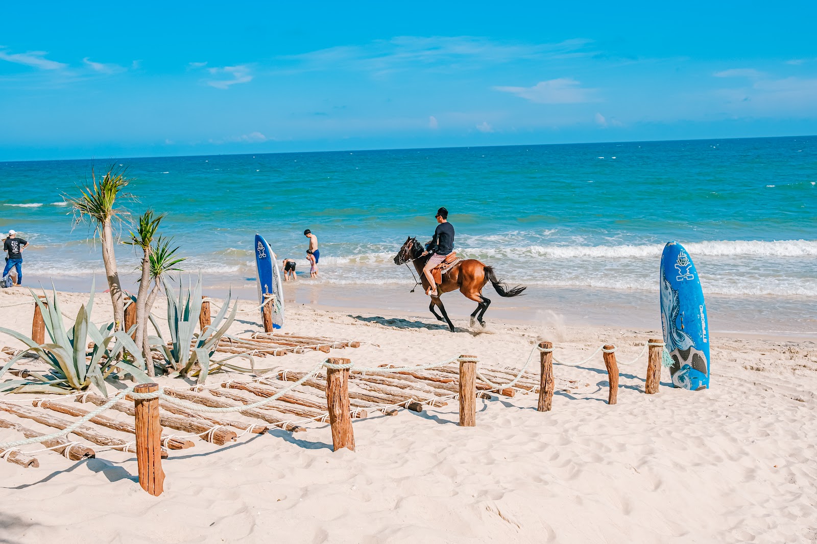 Foto di Cam Binh Beach - luogo popolare tra gli intenditori del relax