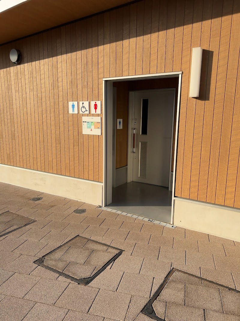 柳島スポーツ公園 道具棟 公衆トイレ