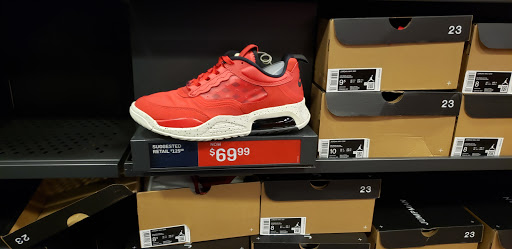 Sporting Goods Store «Nike Factory Store», reviews and photos, 447 Great Mall Dr #484, Milpitas, CA 95035, USA