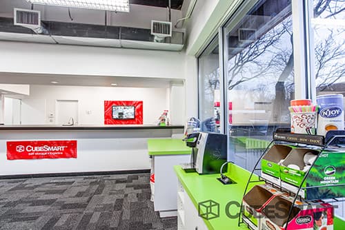 Self-Storage Facility «CubeSmart Self Storage», reviews and photos, 11-25 Wyckoff Ave, Ridgewood, NY 11385, USA