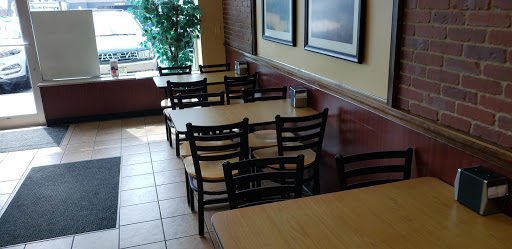 Shopping Mall «Midtown Shopping Center», reviews and photos, 74 Morris St, Morristown, NJ 07960, USA