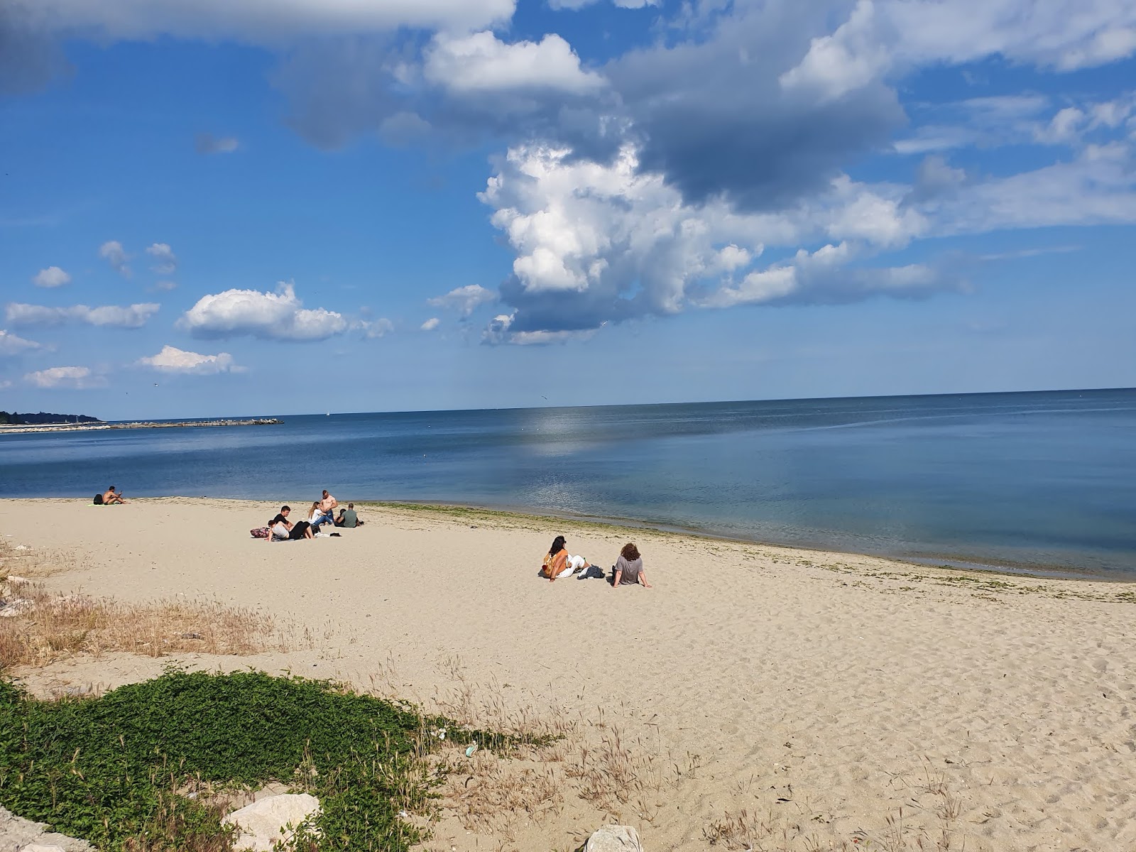 Fotografie cu Plyazh Prva Buna cu o linie de coastă spațioasă