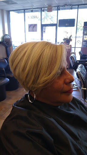 Hair Salon «J J Beauty Salon», reviews and photos, 102 W Vine St, Kissimmee, FL 34741, USA