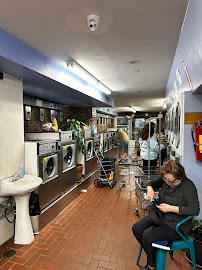 102 West Laundromat - Photo 5 - Car repair in New York, NY, Manhattan