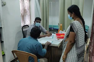 24 HOURS - One Health Clinic image
