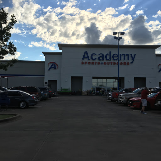 Sporting Goods Store «Academy Sports + Outdoors», reviews and photos, 1101 W Arbrook Blvd, Arlington, TX 76015, USA