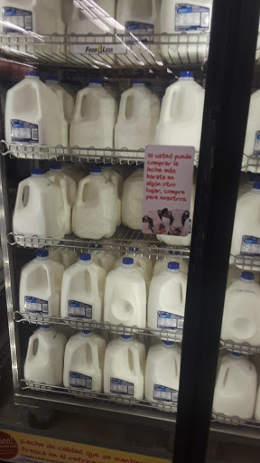 Grocery Store «Food 4 Less», reviews and photos, 4620 S Damen Ave, Chicago, IL 60609, USA