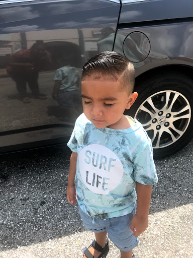 Barber Shop «Boomz Barber Shop», reviews and photos, 4020 S Cleveland Ave, Fort Myers, FL 33901, USA