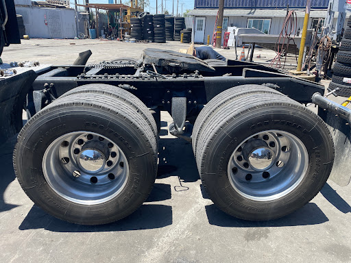 Auto Body Shop «Holiday Auto Center», reviews and photos, 2213 Whittier Blvd, Los Angeles, CA 90023, USA