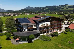 dasKAISER - Dein Gartenhotel in Tirol image