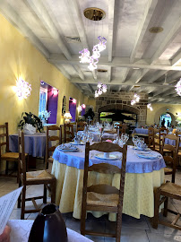 Atmosphère du Restaurant français Le Sabot de l'Atre à Saint-Maurice-de-Lignon - n°3