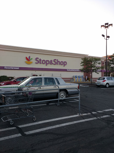 Grocery Store «Stop & Shop», reviews and photos, 760 Villa Ave, Fairfield, CT 06824, USA