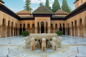 Granada Turismo y Ocio . Alhambra Tours image
