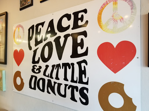 Donut Shop «Peace Love & Little Donuts», reviews and photos, 3106 Tamiami Trail N, Naples, FL 34103, USA